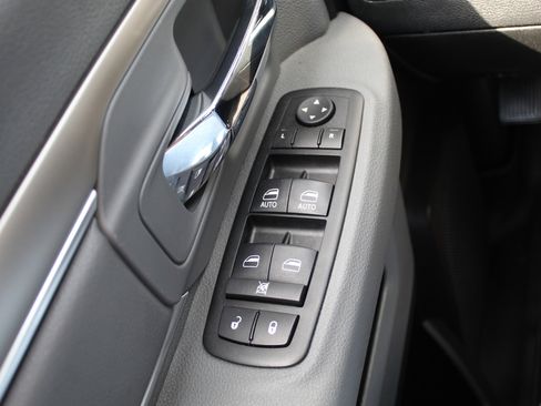 Used 2014 RAM 1500 Big Horn image 29