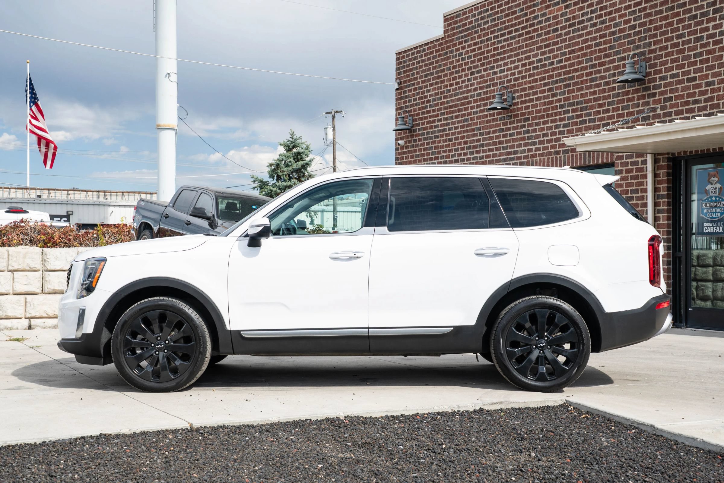 Used 2022 Kia Telluride S AWD/4WD image 3