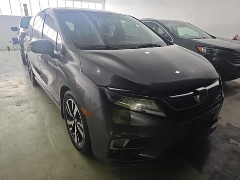 Used 2019 Honda Odyssey Elite image 4
