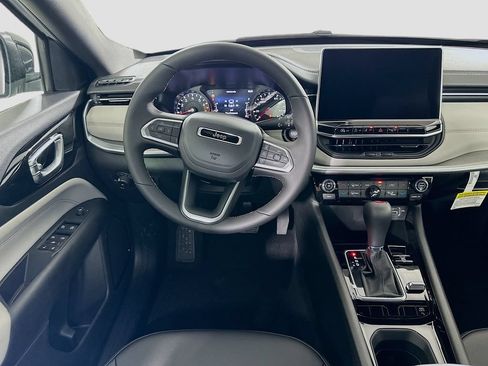 New 2026 Jeep Compass Limited AWD/4WD image 14