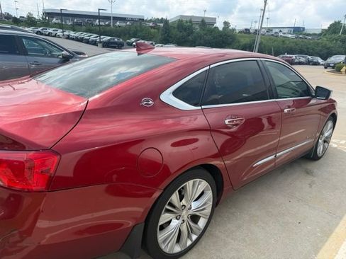 Used 2015 Chevrolet Impala LTZ FWD image 2