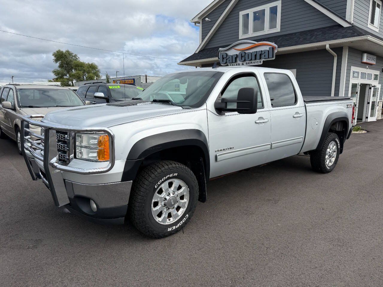 Used 2012 GMC Sierra 2500 SLT AWD/4WD image 1