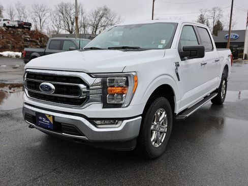 Certified 2022 Ford F150 XLT w/ Equipment Group 302A High image 3