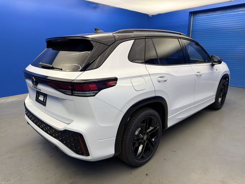 New 2026 Volkswagen Tiguan SE R-Line image 7