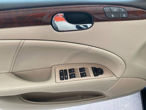 Used 2008 Buick Lucerne CXL w/ Ultra Confidence Package FWD image 27