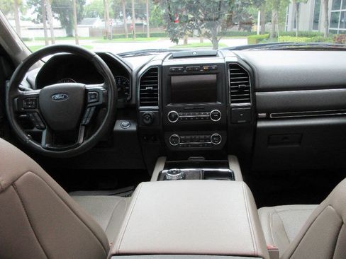Used 2019 Ford Expedition Max Limited w/ Special Edition Package AWD/4WD image 33