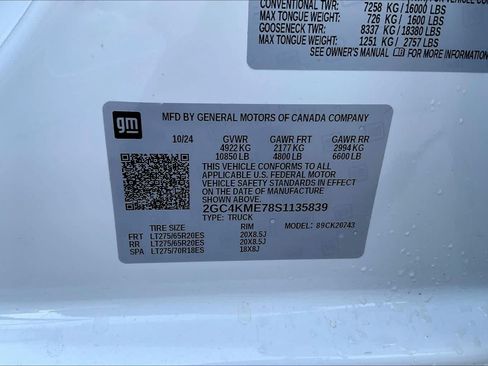 Used 2025 Chevrolet Silverado 2500 Custom w/ Custom Value Package AWD/4WD image 32