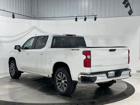 Used 2022 Chevrolet Silverado 1500 LT AWD/4WD image 13