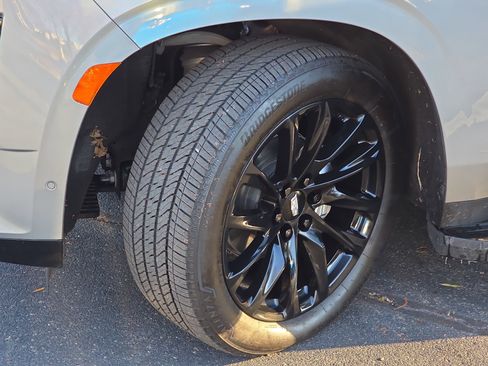 Used 2024 Cadillac Escalade Sport w/ LPO, ONYX Package image 34