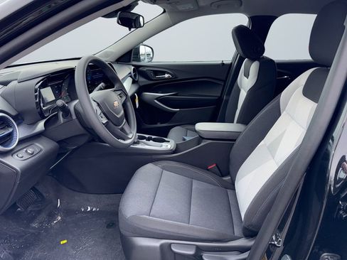 New 2026 Chevrolet Trax LS w/ LS Convenience Package image 9