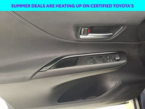 Certified 2021 Toyota Venza LE AWD/4WD image 13