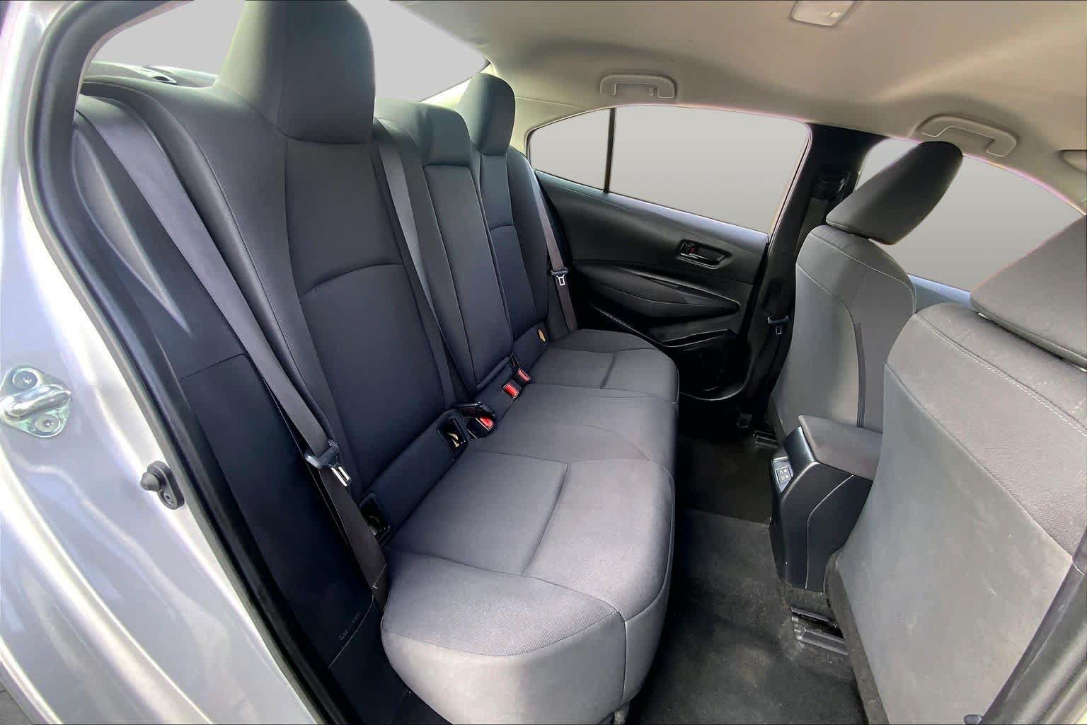 Used 2024 Toyota Corolla LE FWD image 19