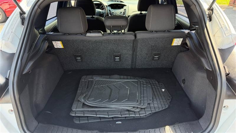 Used 2017 Ford Focus ST FWD image 14