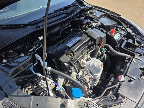 Used 2013 Honda Accord LX image 29