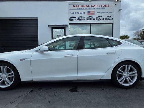 Used 2014 Tesla Model S 85 image 3