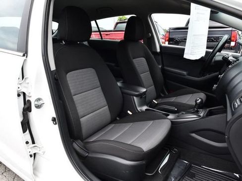 Used 2014 Kia Forte EX FWD image 17