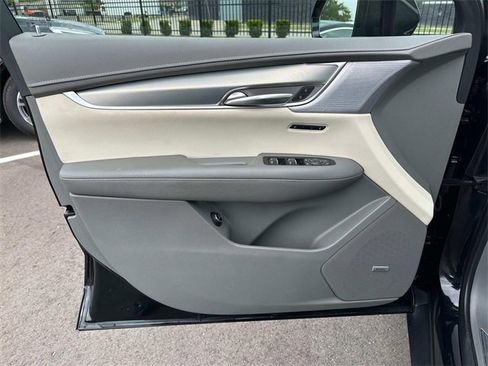 Certified 2022 Cadillac XT5 Premium Luxury image 45