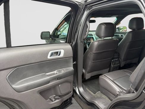 Used 2014 Ford Explorer Sport w/ Equipment Group 401A AWD/4WD image 14