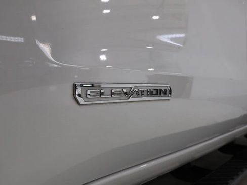 Used 2023 GMC Sierra 1500 Elevation AWD/4WD image 11