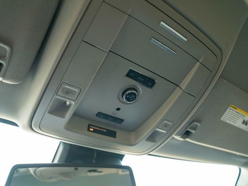 Used 2020 Chevrolet Tahoe LT image 20