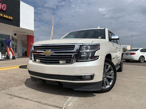 Used 2015 Chevrolet Suburban LTZ image 1