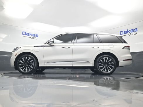 Used 2022 Lincoln Aviator Black Label Grand Touring w/ Class IV Trailer Tow Package image 44