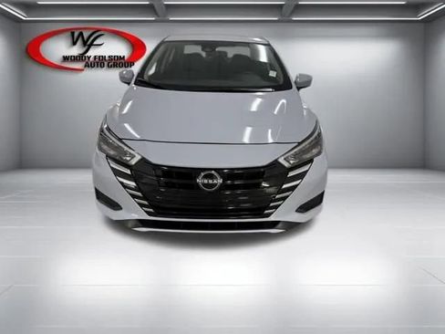 New 2025 Nissan Versa SV w/ Trunk Package image 2