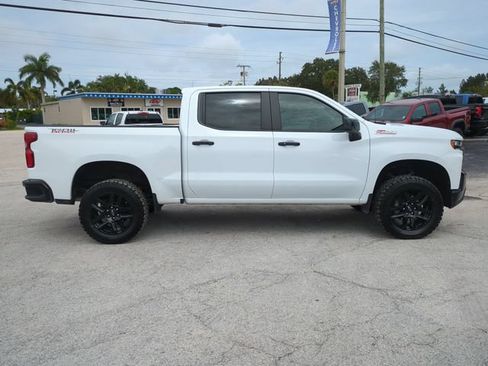 Used 2022 Chevrolet Silverado 1500 LT Trail Boss w/ Bed Protection Package AWD/4WD image 3