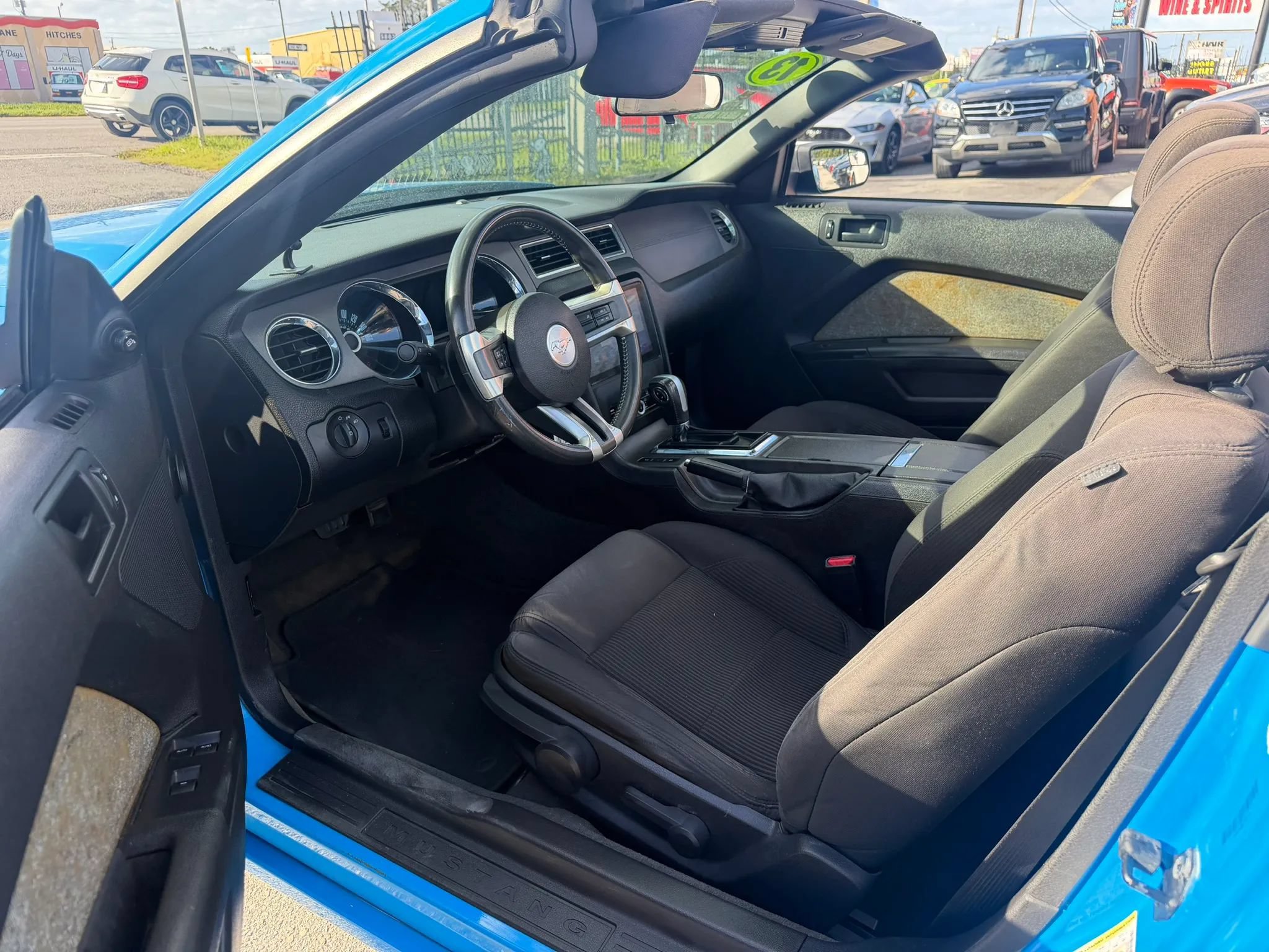 Used 2013 Ford Mustang Convertible RWD image 12