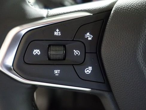 New 2026 Chevrolet Trax LT w/ LT Convenience Package FWD image 12