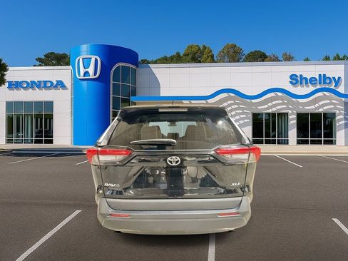 Used 2024 Toyota RAV4 XLE image 7