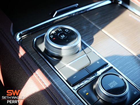 Used 2023 Ford Expedition Max Limited image 21