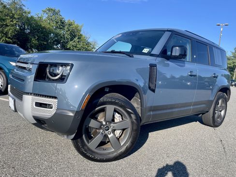 Certified 2025 Land Rover Defender 110 S AWD/4WD image 37