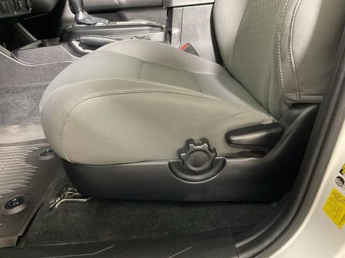 Used 2023 Toyota Tacoma SR image 17