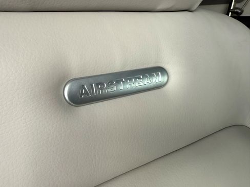 Used 2022 Mercedes-Benz Sprinter 3500 w/ Parking Package image 49