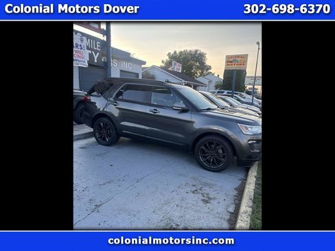 Used 2018 Ford Explorer XLT w/ Equipment Group 202A AWD/4WD image 1