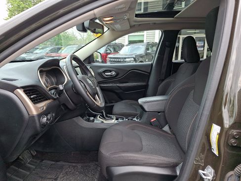 Used 2016 Jeep Cherokee 75th Anniversary AWD/4WD image 14