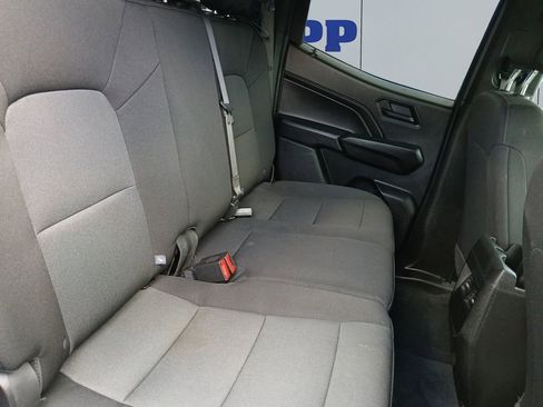 Used 2025 Chevrolet Colorado W/T image 18