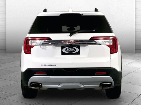 Used 2023 GMC Acadia SLT image 3