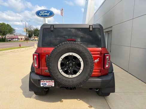 Used 2022 Ford Bronco Badlands AWD/4WD image 6