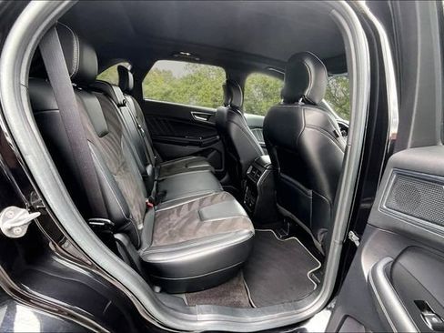 Used 2019 Ford Edge ST w/ Convenience Package AWD/4WD image 25