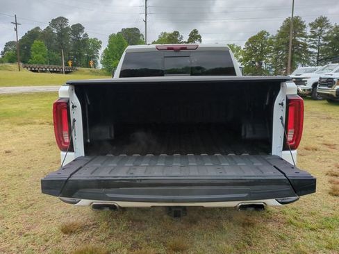 Used 2024 GMC Sierra 1500 Denali w/ Denali Reserve Package AWD/4WD image 24