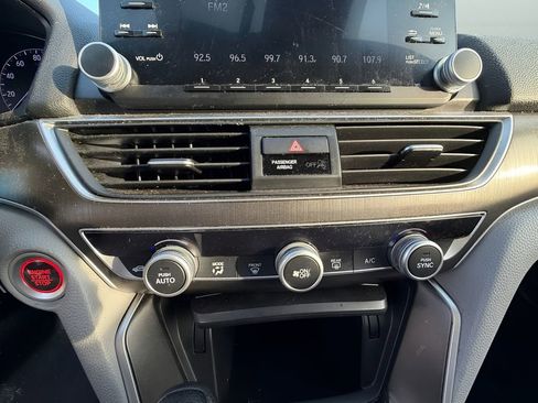 Used 2019 Honda Accord LX image 22