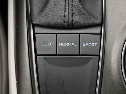 Used 2024 Toyota Camry SE FWD image 24