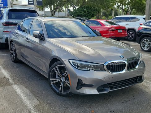 Used 2022 BMW 330i Sedan w/ Convenience Package RWD image 1