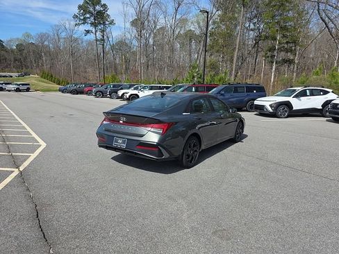 New 2026 Hyundai Elantra SEL Sport Premium FWD image 14