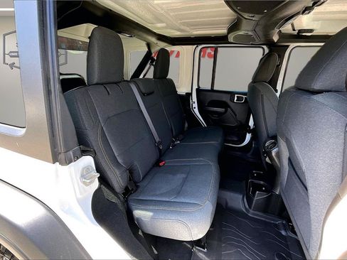 Used 2024 Jeep Wrangler Unlimited Sport AWD/4WD image 26