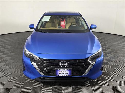 Used 2024 Nissan Sentra SV w/ SV Premium Package FWD image 10
