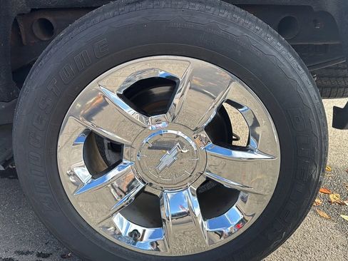 Used 2018 Chevrolet Silverado 1500 LTZ Z71 w/ LTZ Plus Package image 12