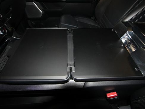 Used 2024 Ford F150 Platinum w/ Equipment Group 702A High image 28